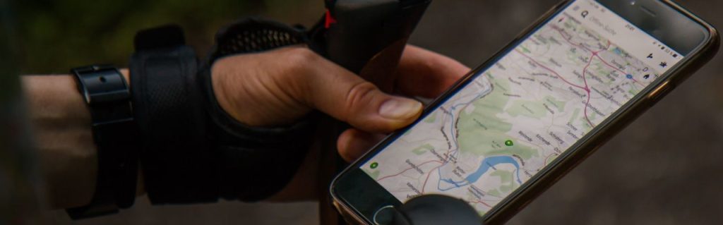 Utiliser l'application Tourisme Montagne noire disponible sur l'App Sture et le Play store pour tirer le meilleur parti d'une promenade sur montagne noire